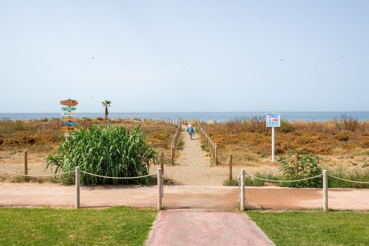 Seafront Duna Beach Luxury Apartment Torrox Esterno foto